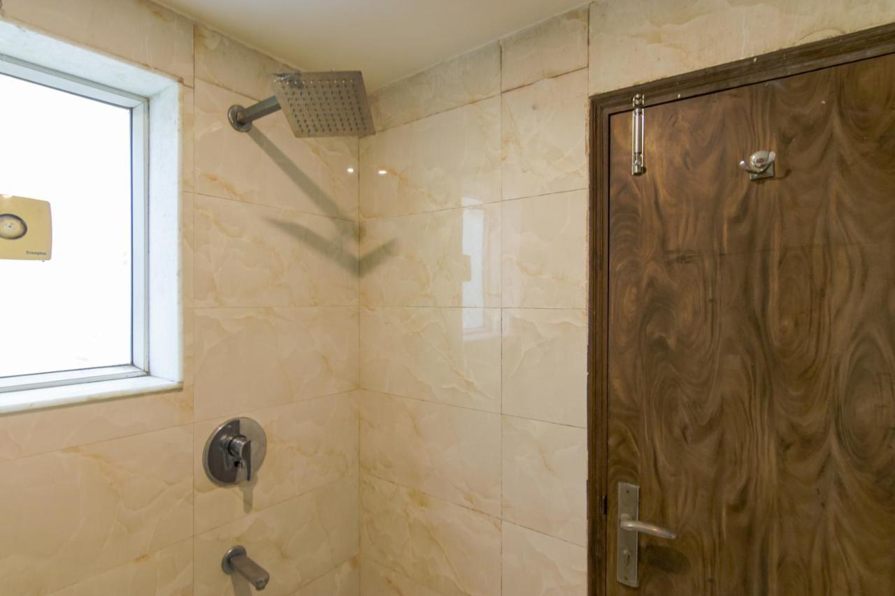 Baba Residency - 5 Minutes From Railway Station 3*