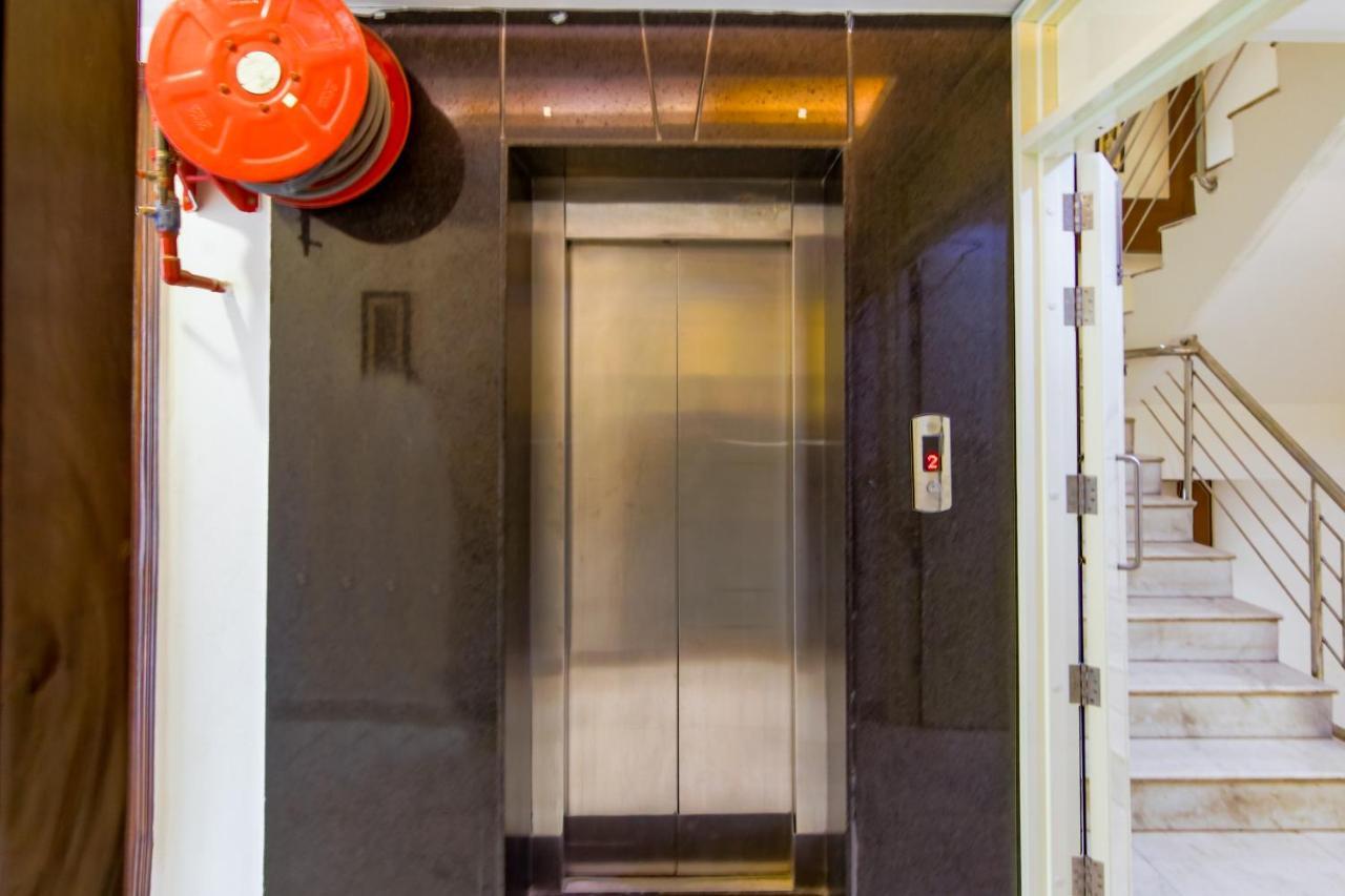 Baba Residency - 5 Minutes From Railway Station Hotel 3*